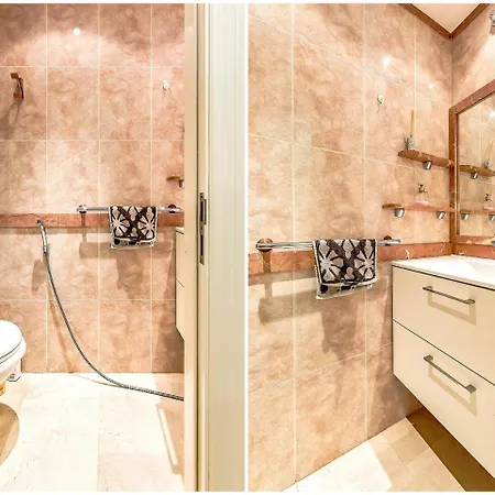 Townhouse Del Duque 5duk49 ヴィラ *