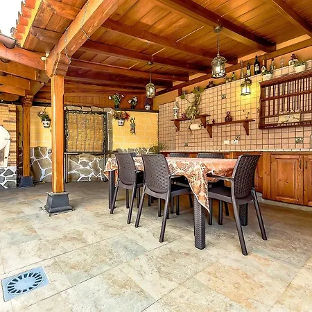 Townhouse Del Duque 5duk49 *